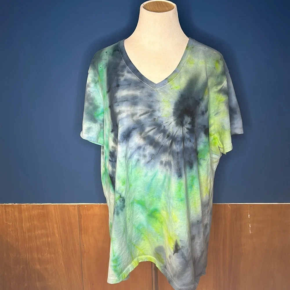 Tye dye t-shirt - Picture 1 of 7